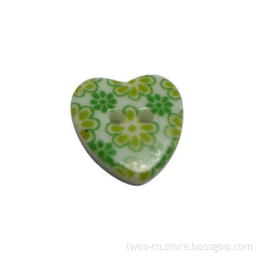 Silkscreen Plastic Button, Perfect in Fancy Hear-shaped, Available in Various Designs